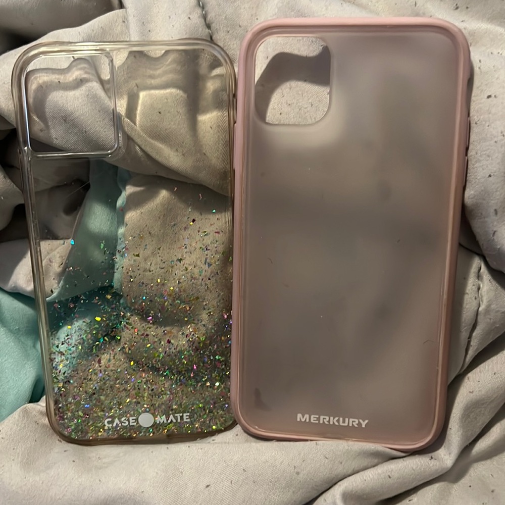 Glittery clear case & a pink rim & foggy back case